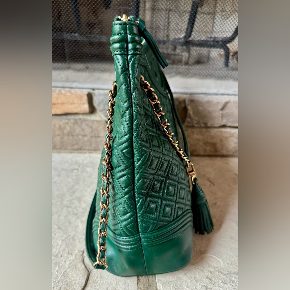 Tory Burch Quilted Fleming Leather Tote in Green - Picture 6 of 15